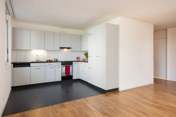 Moderne 4.5 Zimmer Wohnung in familienfreundlicher Überbauung 3