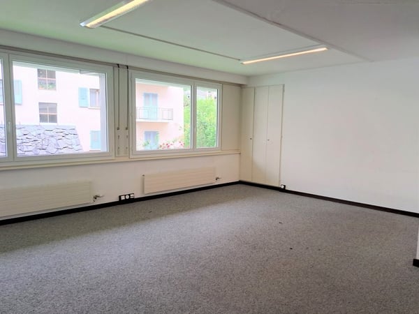 Bureaux lumineux au centre-ville 2 mois de loyers offerts 1