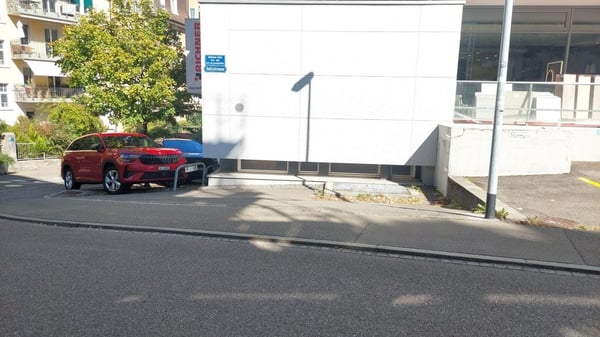 Benötigen Sie noch einen Aussenparkplatz? 2