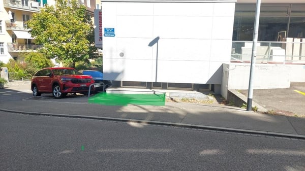 Benötigen Sie noch einen Aussenparkplatz? 3