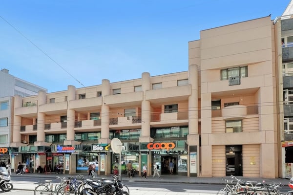Duplex de 132 m2 avec jardin privatif à Plainpalais 1