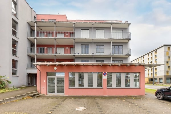 Gewerbefläche in Dübendorf inkl. 3 kostenlosen Aussenabstellplätzen 1