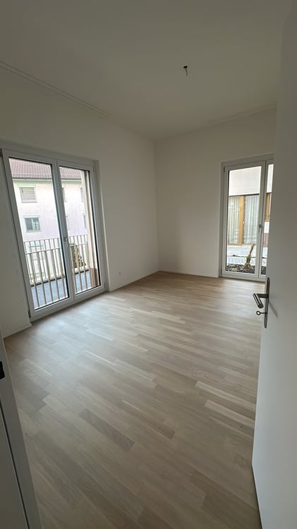 Moderne 2.5 Zimmerwohnung an Zentraler Lage 4