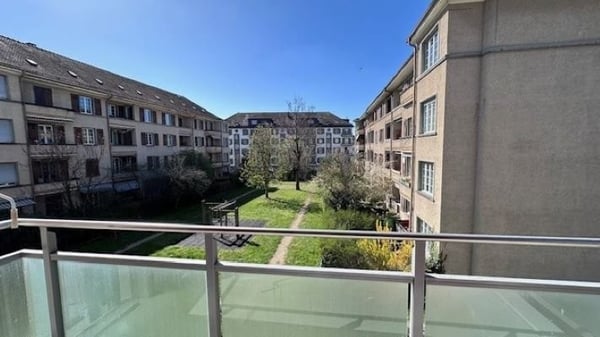 Grand 1 pièces quartier Cour 1