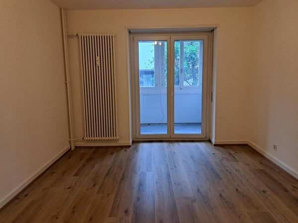 an ruhiger Strasse 4