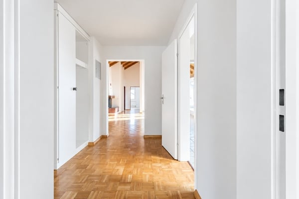 Gemütliche Dachwohnung mit Chéminée und Balkon 3