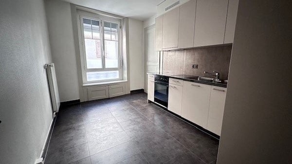 Logement rénové au centre ville ! 6