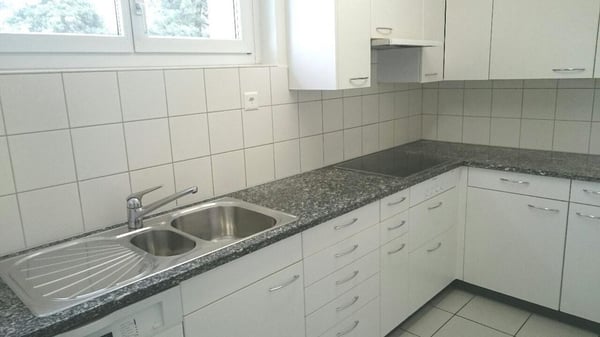 Helle Wohnung mit Gartensitzplatz 2