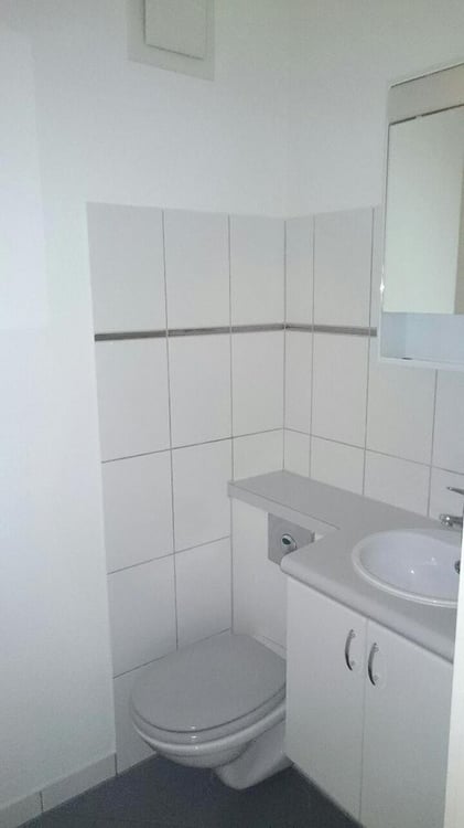 Helle Wohnung mit Gartensitzplatz 7