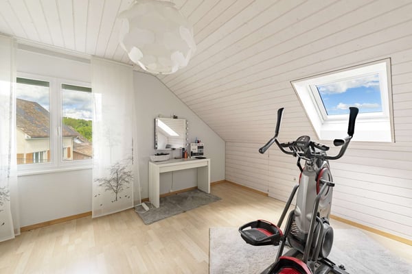 Grosses Doppeleinfamilienhaus mit Garten - perfekt gelegen im Herzen von Büttenhardt 11