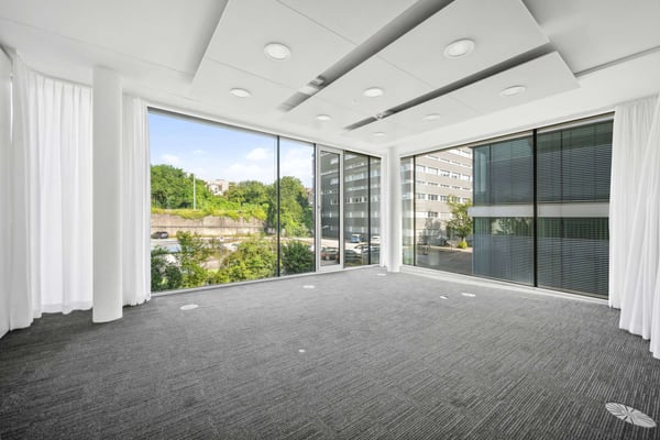 Exzellente Büroflächen direkt am Rheinufer 12