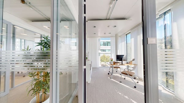 Exzellente Büroflächen direkt am Rheinufer 6