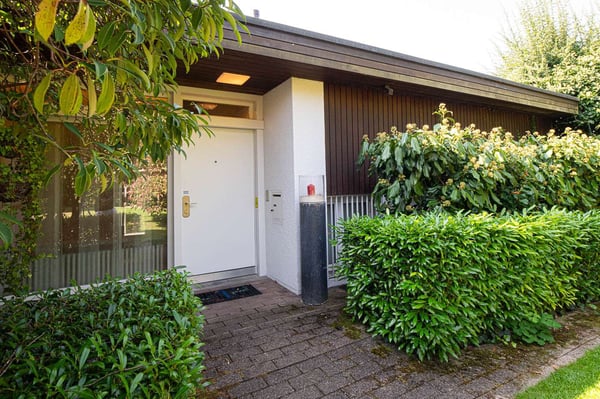 Freistehendes Einfamilienhaus mit atemberaubendem Garten 13