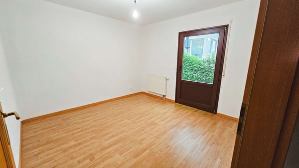 Grosszügiges 2.5-Zimmer-Einfamilienhaus mit Einliegerwohnung im Erdgeschoss 13