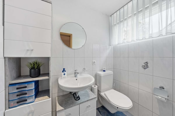 Freistehendes Einfamilienhaus mit grosszügigem Garten in Staad SG 8