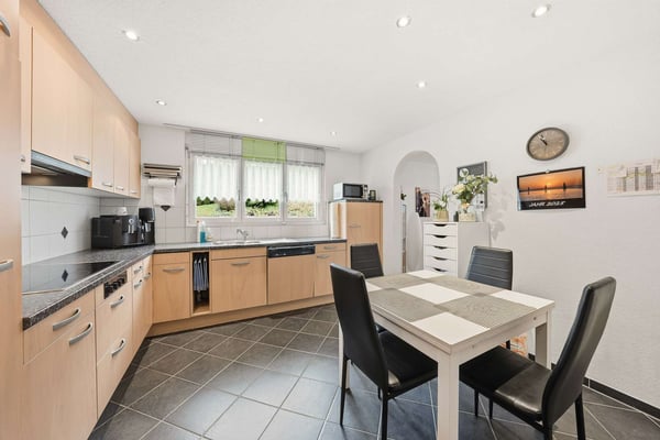 Freistehendes Einfamilienhaus mit grosszügigem Garten in Staad SG 4