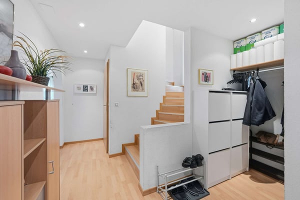 Freistehendes Einfamilienhaus mit grosszügigem Garten in Staad SG 13