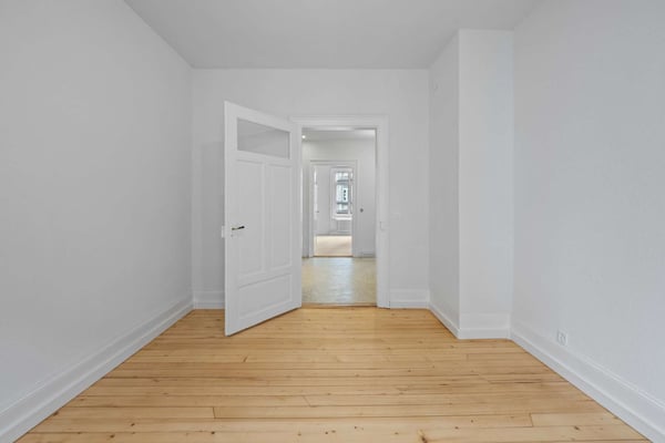 Charmante 1.5-ZWG, frisch saniert & bezugsbereit 11