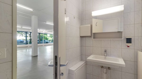 Helle Gewerbefläche unweit des Bahnhof Schaffhausen 9