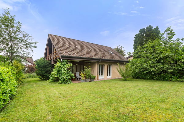 Einfamilienhaus mit Entwicklungspotenzial 1
