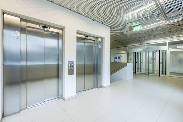 Top ausgebaute Büroflächen an zentraler Lage 10