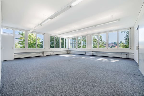 Raum für Ideen: 12 m² Bürofläche im Herzen von Winkeln, St. Gallen 2