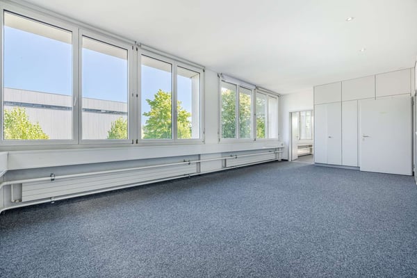 Raum für Ideen: 6 m² Bürofläche im Herzen von Winkeln, St. Gallen 3