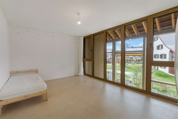 Modernes, lichtdurchflutetes 4.5-Zimmer-Einfamilienhaus 12