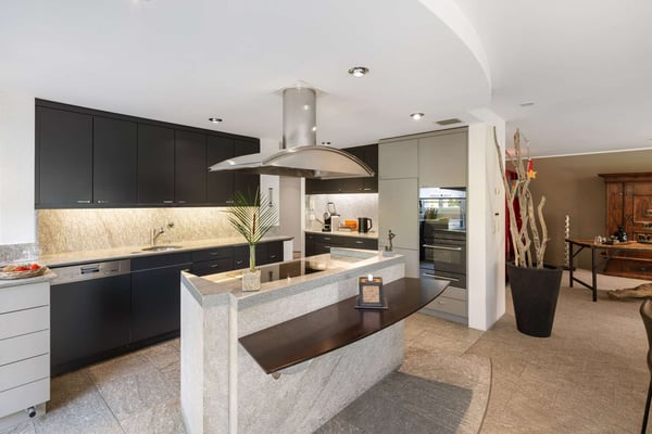 Exklusive 5.5-Zimmer-Maisonette mit privatem Wellnessbereich 3