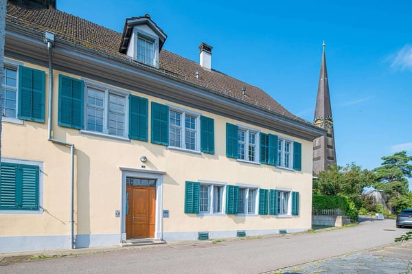 Historische 1.5-Zimmer-Wohnung in Trüllikon 2