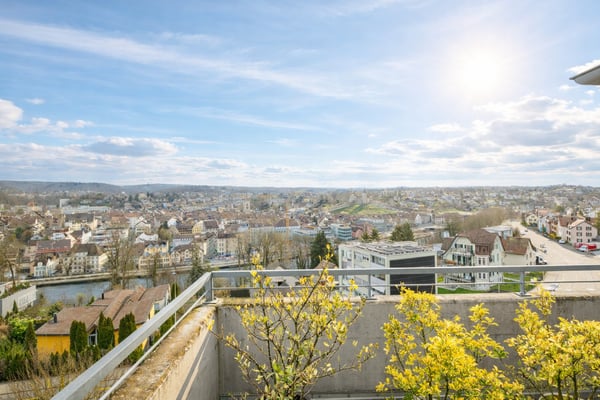 Lichtdurchflutete Attika-Wohnung mit Stadtblick 2