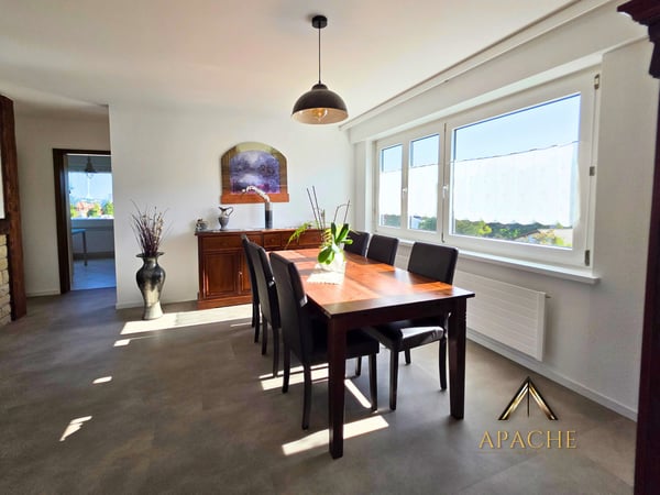 Lumineux 1.5 pièces avec loggia au dernier étage 3