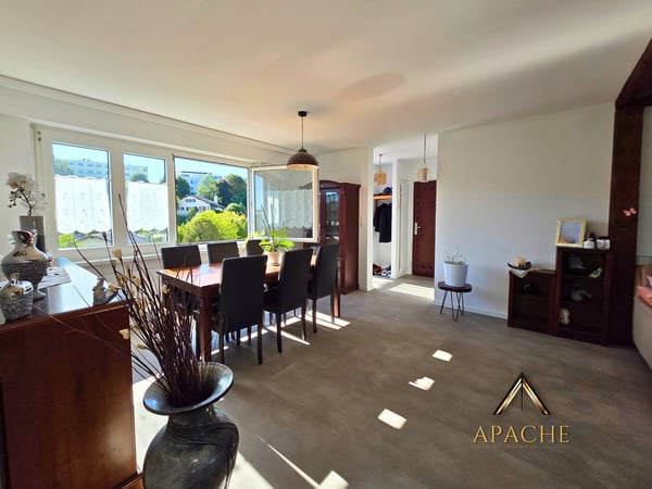 Lumineux 1.5 pièces avec loggia au dernier étage 1