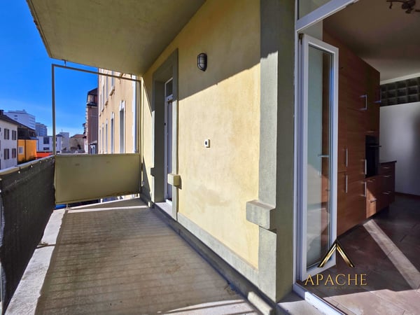 2 + 3.5 pièces ou 5.5 pièces avec grand balcon ? A vous de choisir ! 17