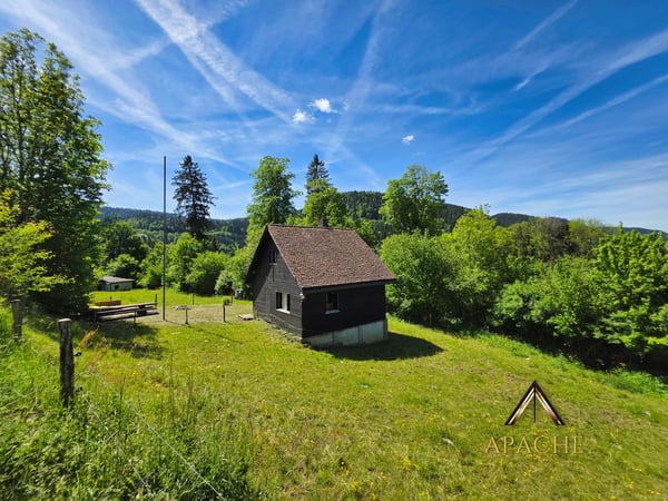 Chalet en pleine nature destiné à une société locale, un club ou une association 1