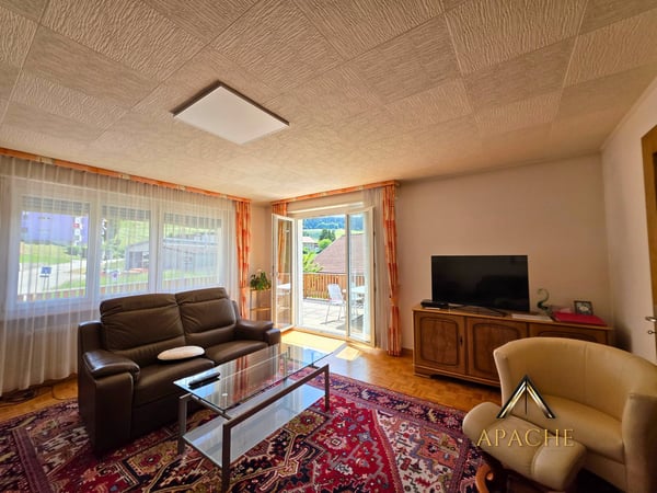 Généreuse maison familiale, 2 appartements pouvant être réunis et 5 garages 8