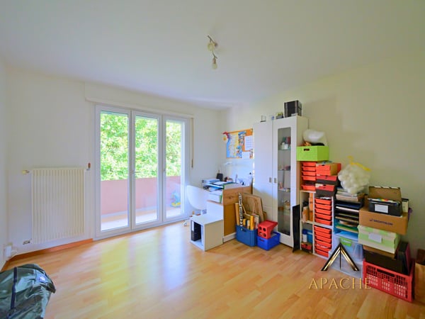 Lumineux 4.5 pièces avec deux balcons dans un environnement paisible 8