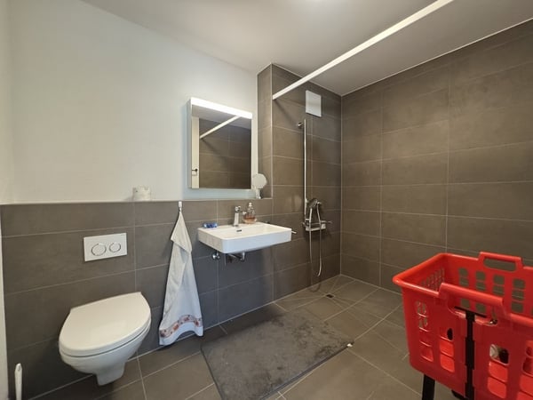 Altersgerechte und moderne 2.5 Zimmer-Wohnung 4