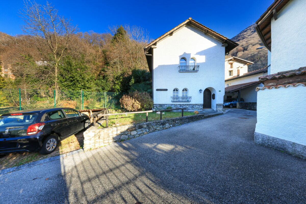 Tessiner Zweifamilienhaus im Herzen des Tessins