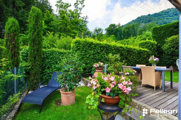 Sonniges Reihenhaus am Waldrand in Arcegno 2