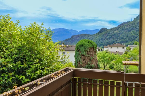 4.5 Zi.-Wohnung mit Terrasse und Garten