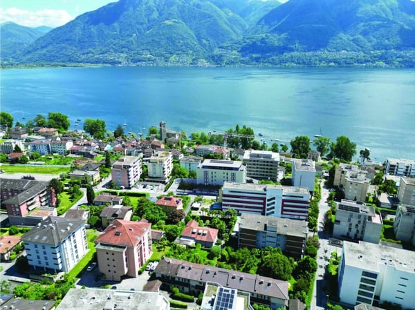 Moderne 3.5-Zi.-Wohnung mit grosszügiger Terrasse und Seesicht