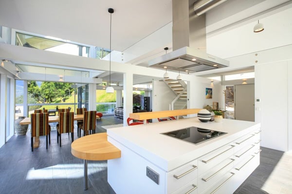Licht, Privatsphäre und zeitgenössische Architektur in Medeglia 11