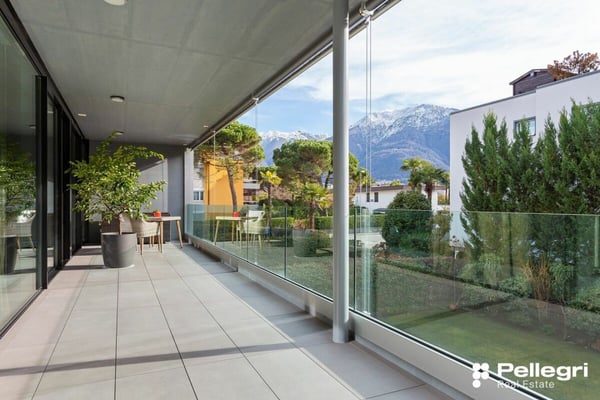 Elegante 2.5 Zi.-Wohnung in zentraler Lage mit grosszügiger Terrasse 1