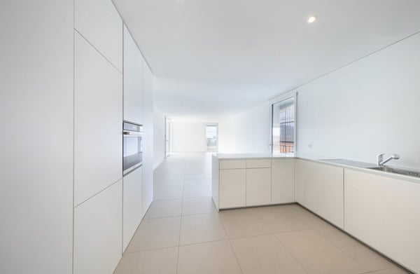 Helle und moderne 2.5-Zimmer-Wohnung in zentraler Lage 1