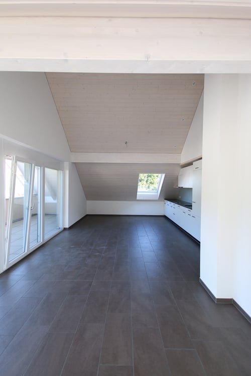 Moderne Dachwohnung in Zeinigen 3