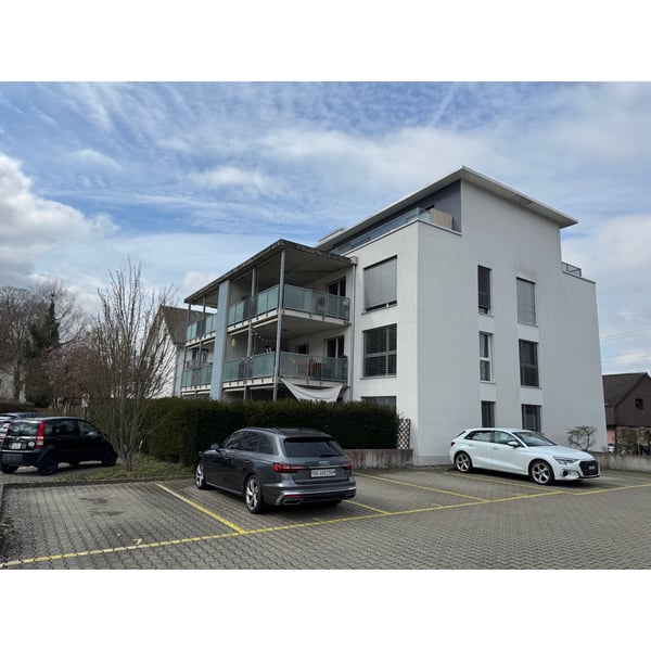 Moderne Attika Wohnung an ruhiger Lage in Zeiningen 1