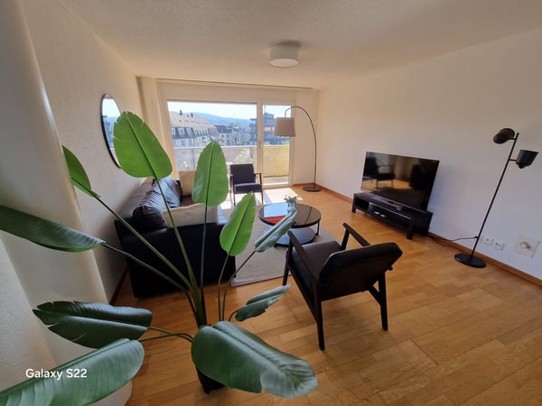 Befristet bis 31.12.28 Moderne 1.5-Zimmer-Wohnung mit Stadtblick in Zürich Industriequartier 7