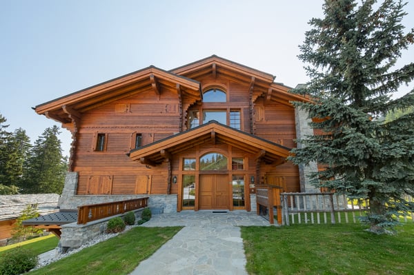Élégance alpine au rez-de-chaussée - Jardin & terrasse privative 10