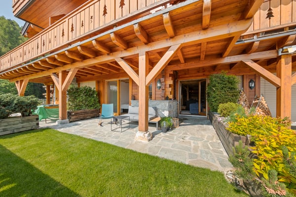 Élégance alpine au rez-de-chaussée - Jardin & terrasse privative 8